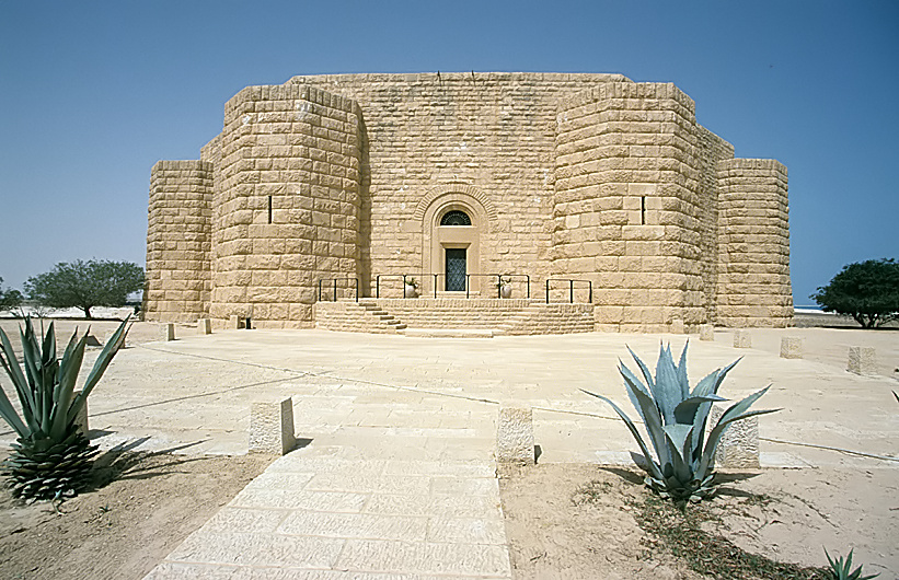 Die Geschichten der Tapferkeit: Das El Alamein Kriegsfriedhof in Ägypten - Architektonische Merkmale des Friedhofs